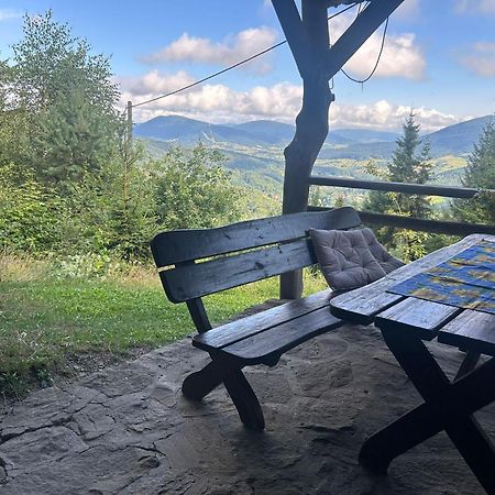 Bed and Breakfast Gosciniec Pod Lubomirem à Weglowka  Extérieur photo