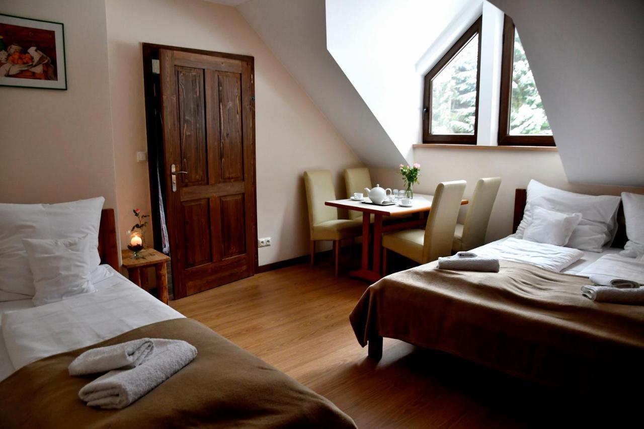Bed and Breakfast Gosciniec Pod Lubomirem à Weglowka  Extérieur photo
