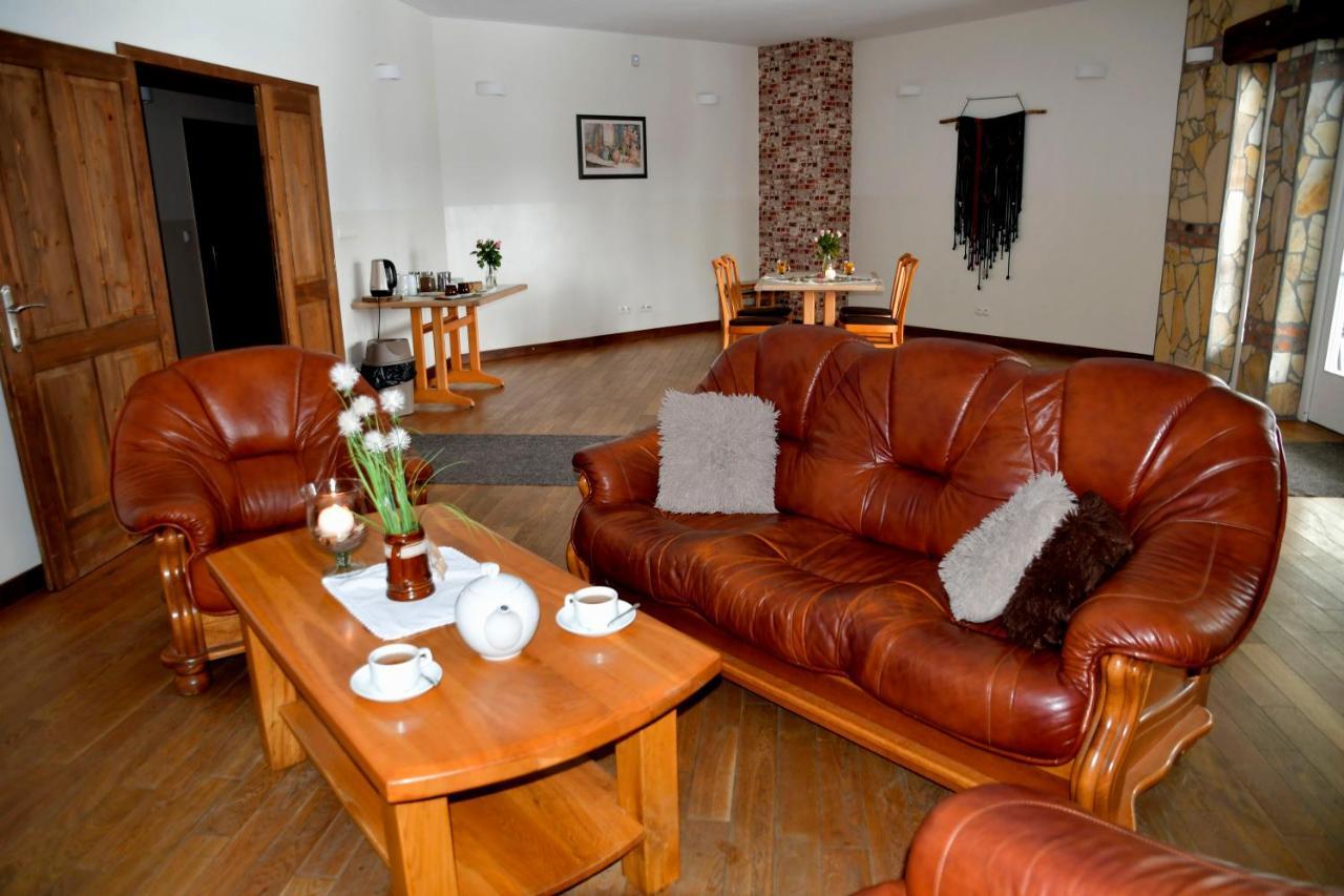 Bed and Breakfast Gosciniec Pod Lubomirem à Weglowka  Extérieur photo