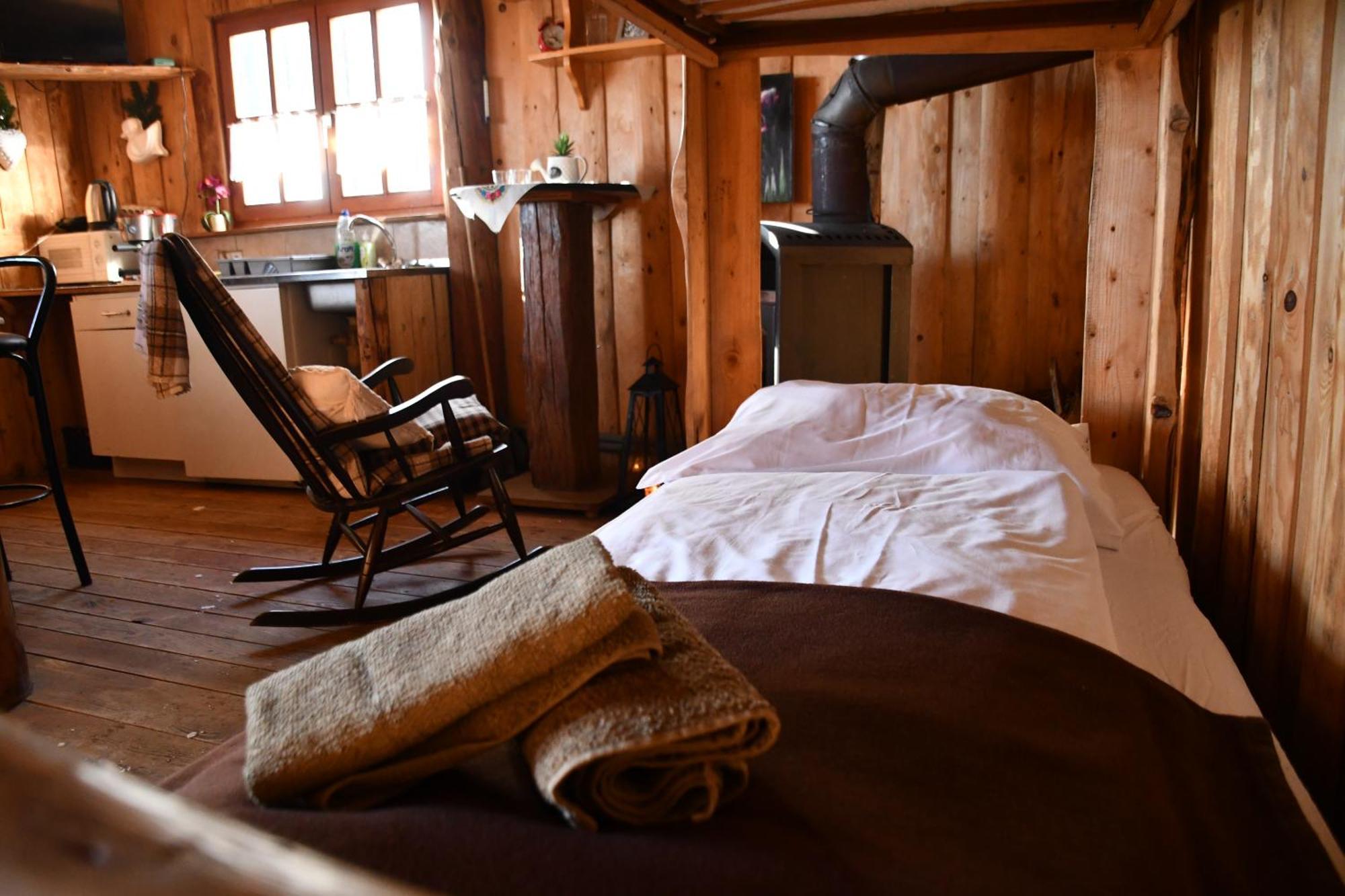 Bed and Breakfast Gosciniec Pod Lubomirem à Weglowka  Extérieur photo