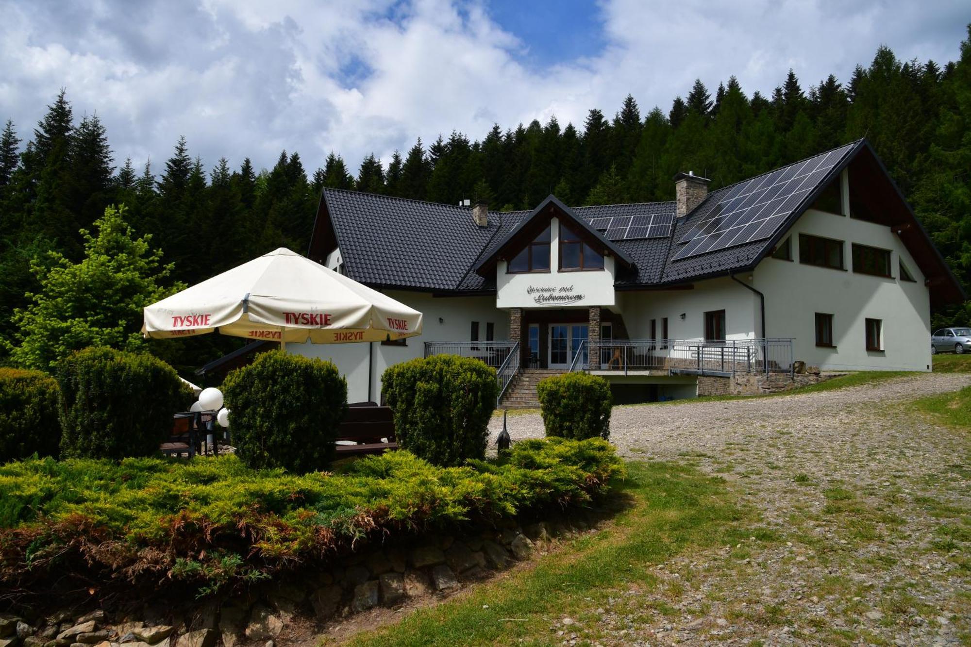 Bed and Breakfast Gosciniec Pod Lubomirem à Weglowka  Extérieur photo