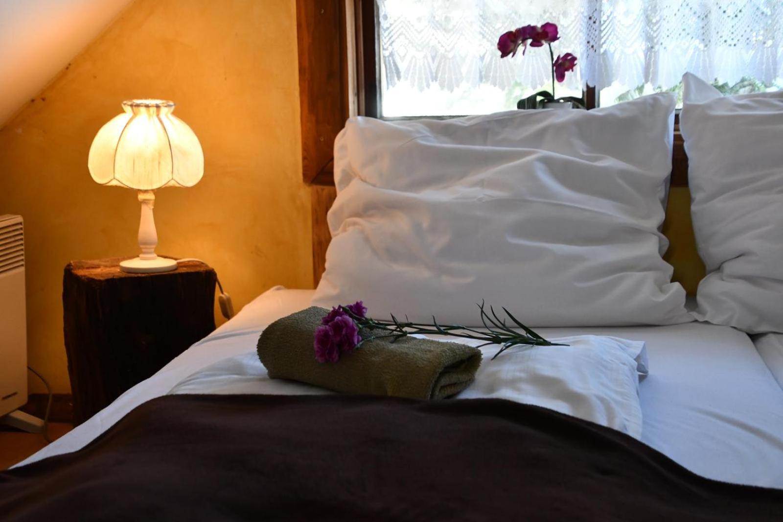 Bed and Breakfast Gosciniec Pod Lubomirem à Weglowka  Extérieur photo