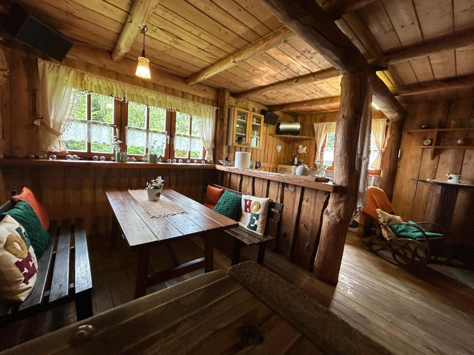 Bed and Breakfast Gosciniec Pod Lubomirem à Weglowka  Extérieur photo
