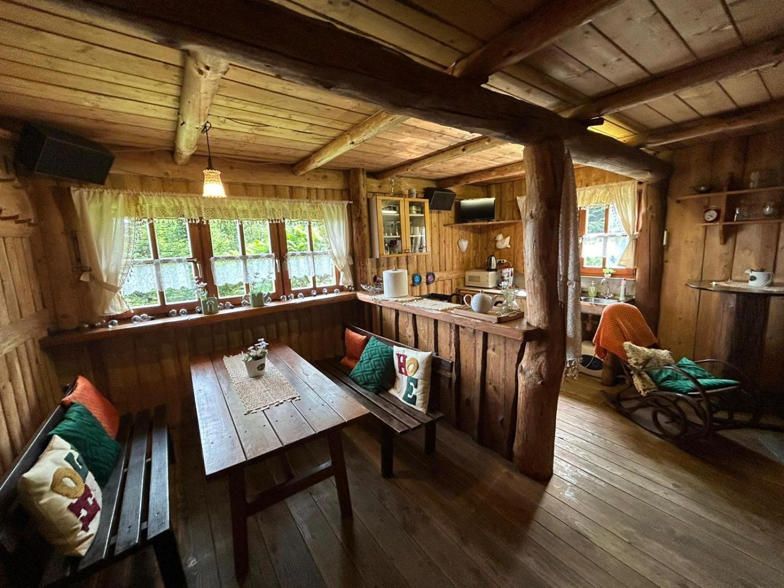Bed and Breakfast Gosciniec Pod Lubomirem à Weglowka  Extérieur photo